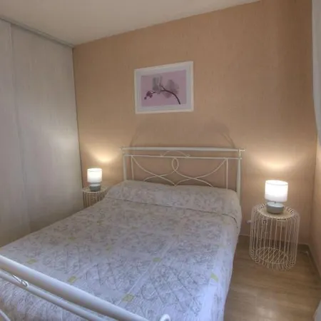 Hotel Lutetia 2*