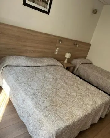 Hotel Lutetia 2*