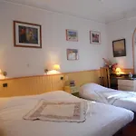 Ξενοδοχείο Lutetia 2*